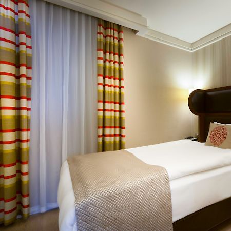 ไททานิค คอมฟอร์ต ซิสลี Hotel อิสตันบูล ภายนอก รูปภาพ