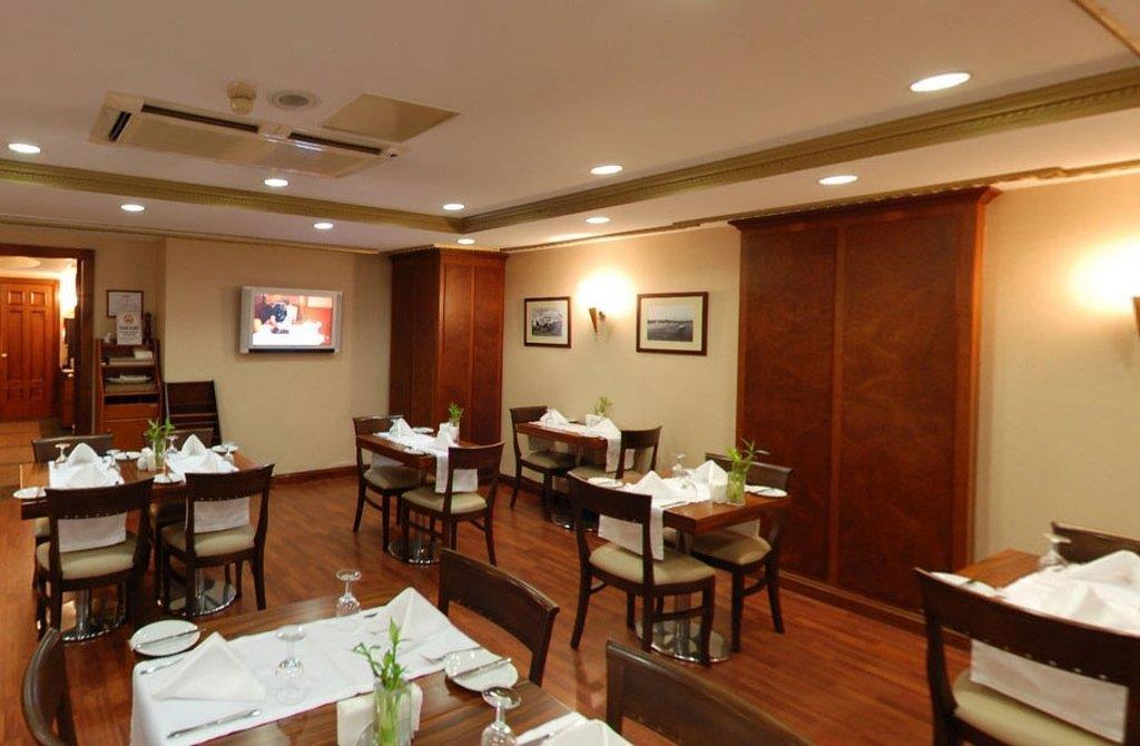 ไททานิค คอมฟอร์ต ซิสลี Hotel อิสตันบูล ร้านอาหาร รูปภาพ