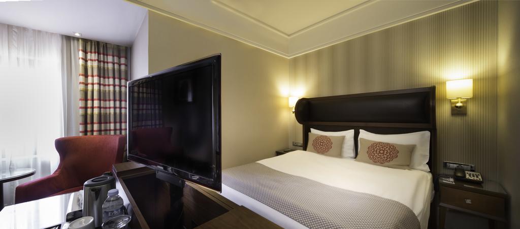 ไททานิค คอมฟอร์ต ซิสลี Hotel อิสตันบูล ภายนอก รูปภาพ