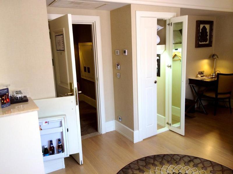 ไททานิค คอมฟอร์ต ซิสลี Hotel อิสตันบูล ภายนอก รูปภาพ
