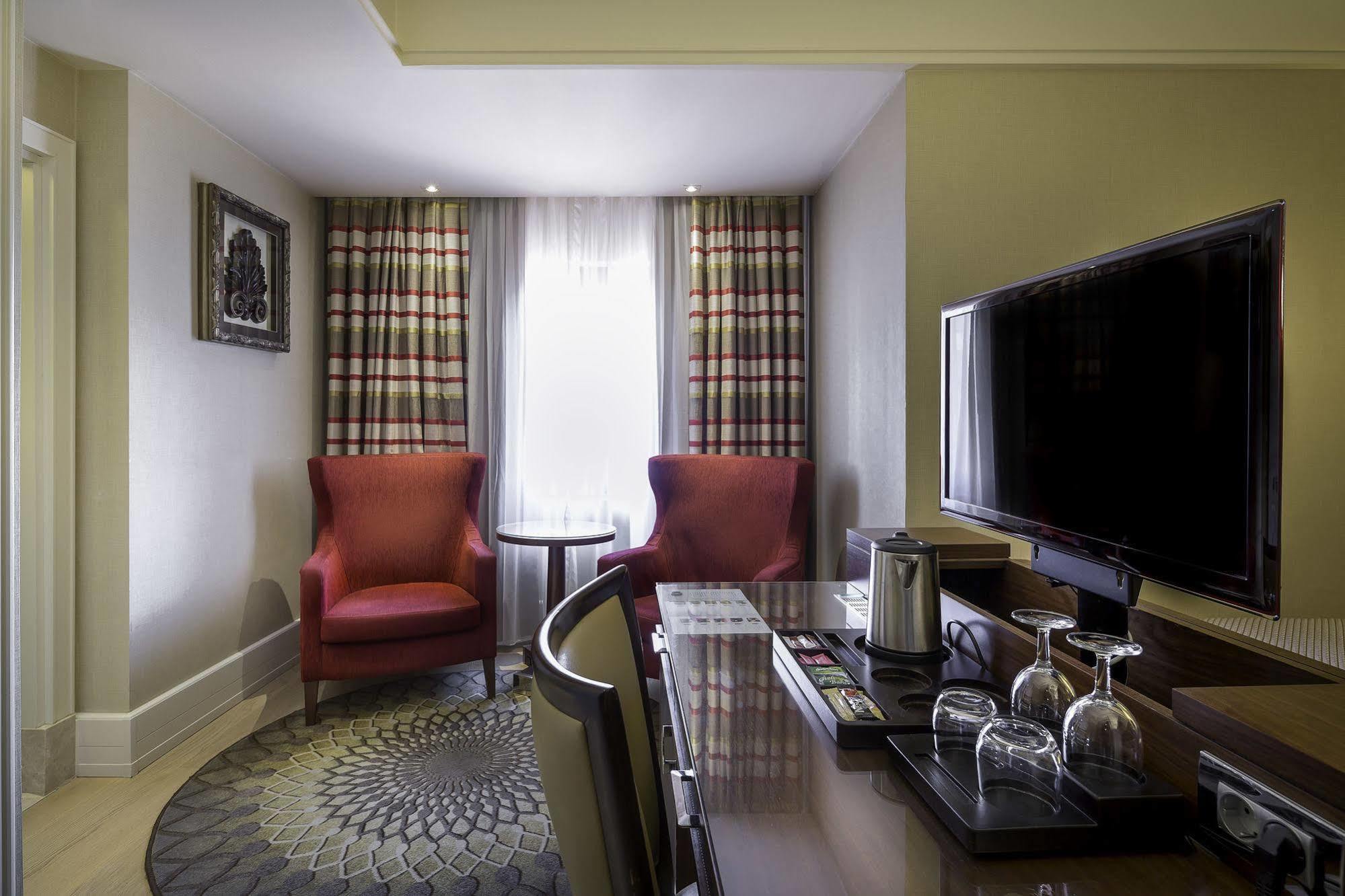 ไททานิค คอมฟอร์ต ซิสลี Hotel อิสตันบูล ภายนอก รูปภาพ