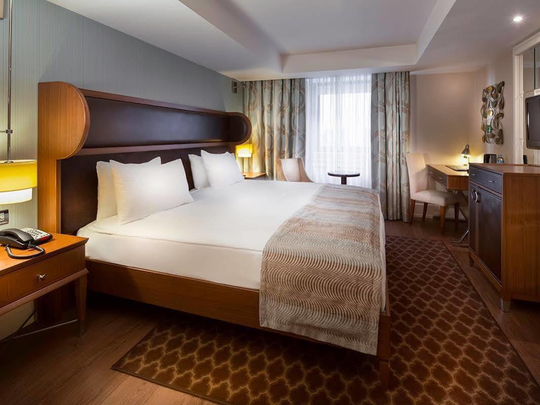 ไททานิค คอมฟอร์ต ซิสลี Hotel อิสตันบูล ภายนอก รูปภาพ